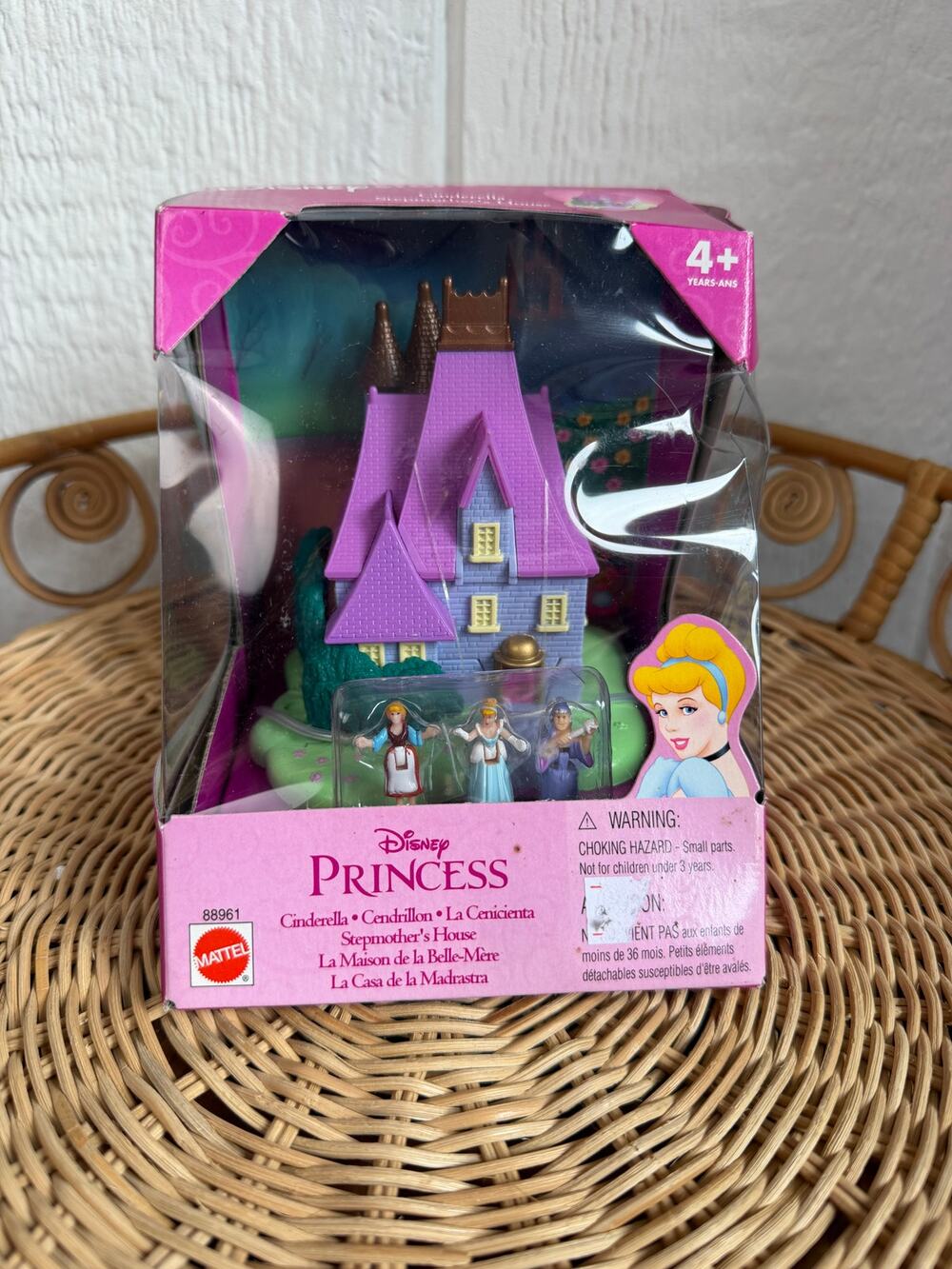 NEW Vintage Polly Pocket Cinderella Stepmothers House